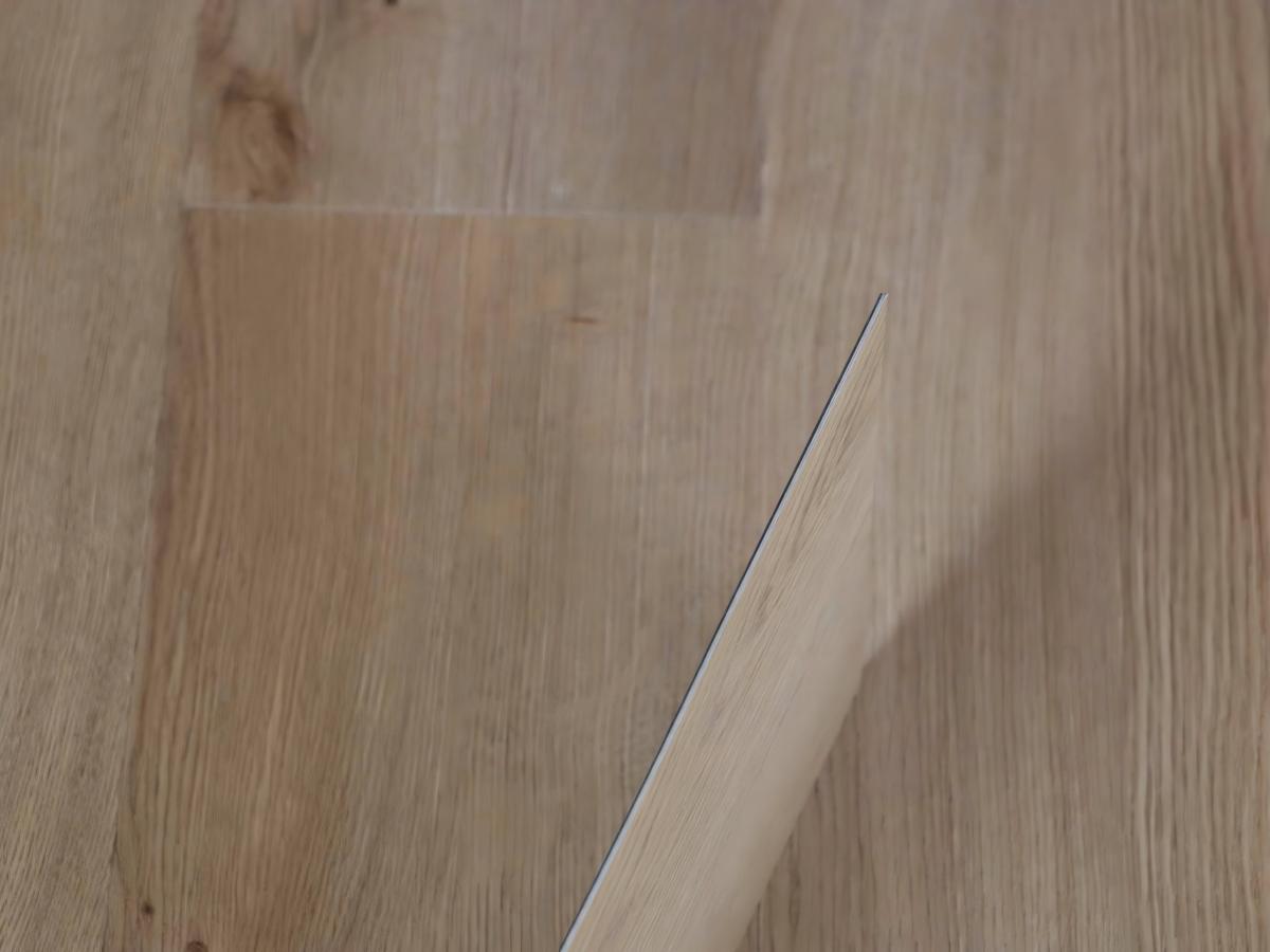 Ligne d'extrusion de revêtements de sol LVT double couche