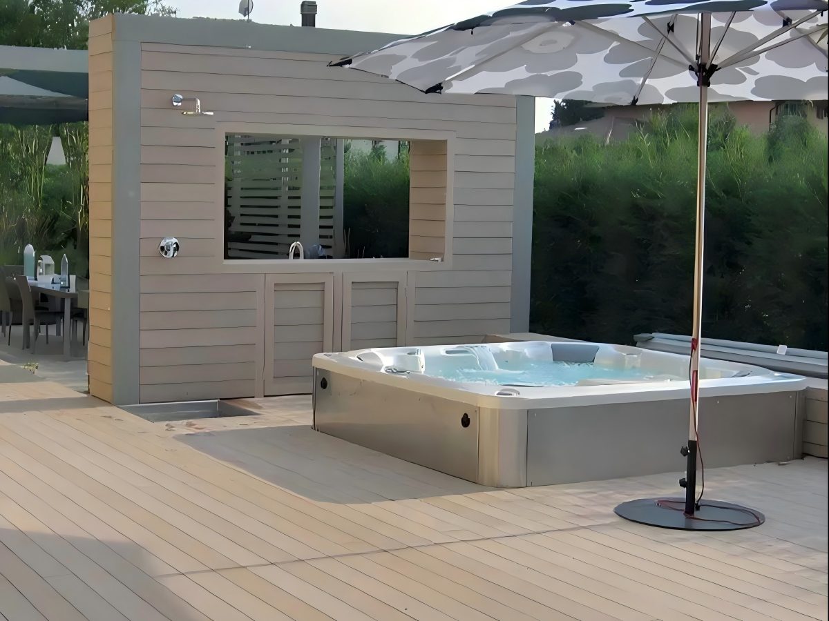 Ligne d'extrusion de profilés WPC en une étape