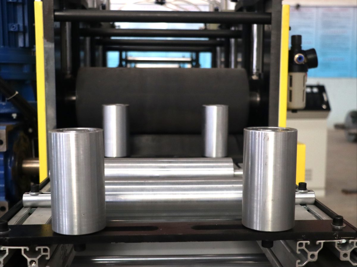 Ligne de coextrusion de profilés PVC-aluminium